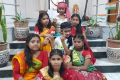 Hostle-students-img1